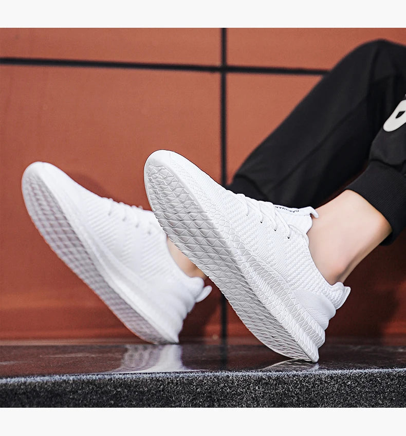 2022 Men’s Fashion Sneakers – Breathable & Lightweight