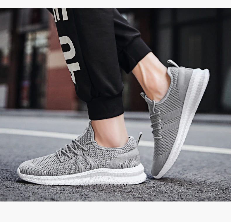 2022 Men’s Fashion Sneakers – Breathable & Lightweight