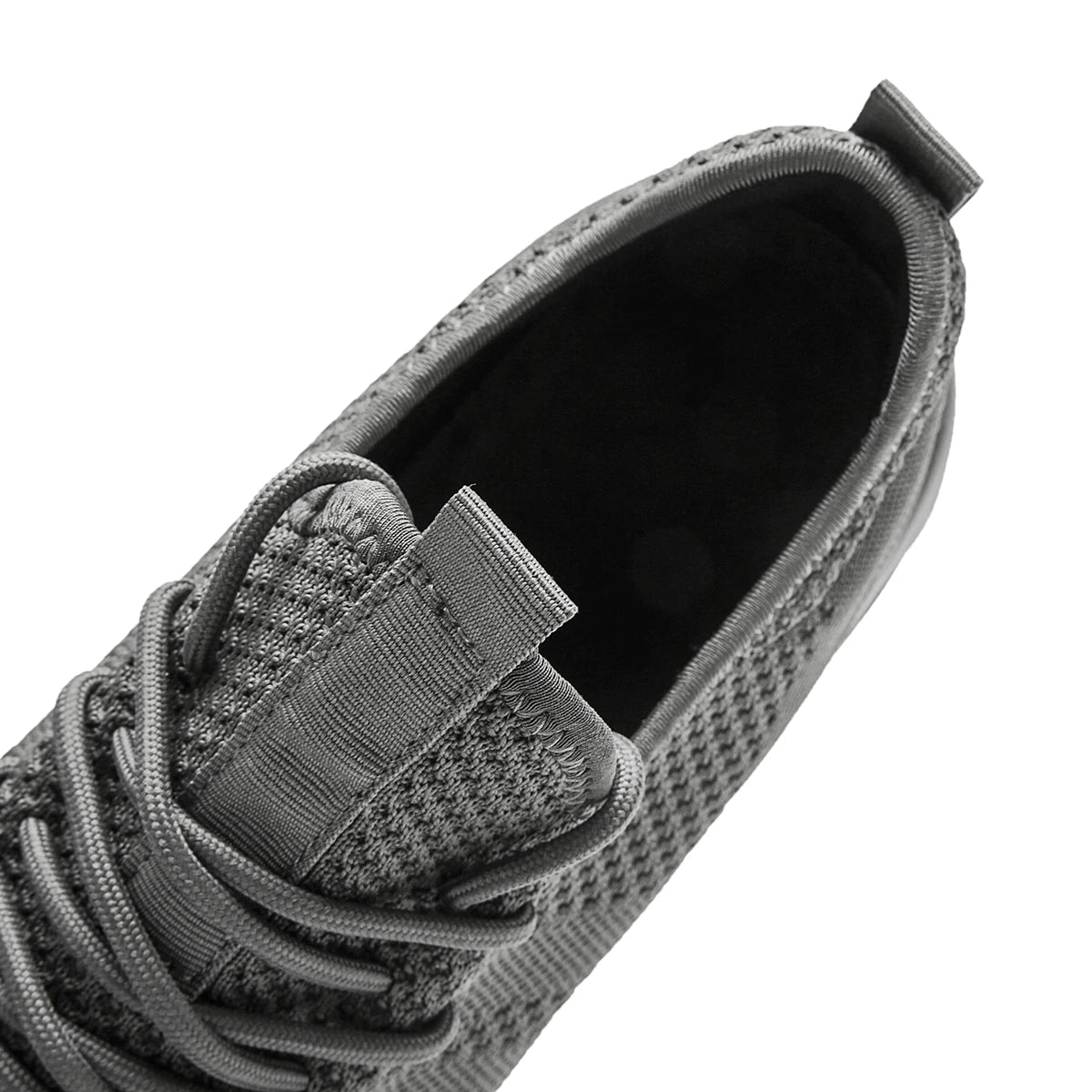 2022 Men’s Fashion Sneakers – Breathable & Lightweight