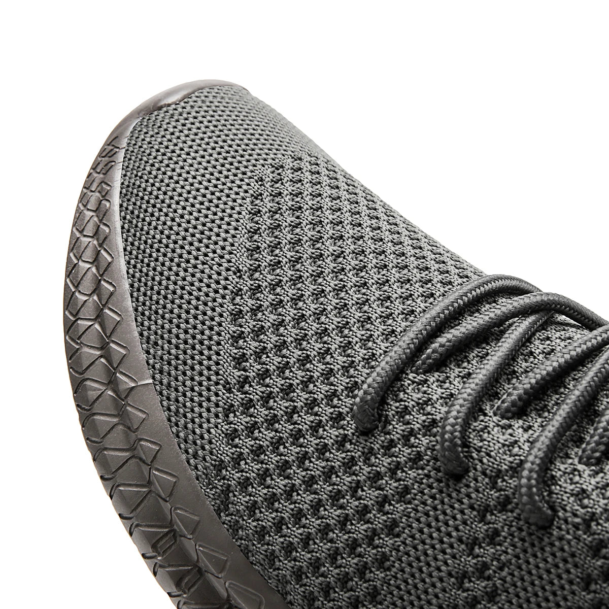 2022 Men’s Fashion Sneakers – Breathable & Lightweight